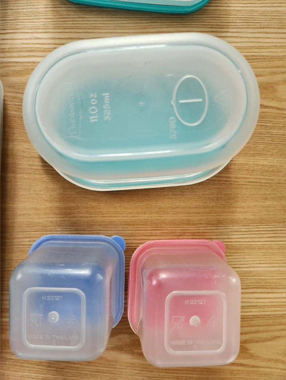Vintage Rubbermaid And Tucker Storage Containers